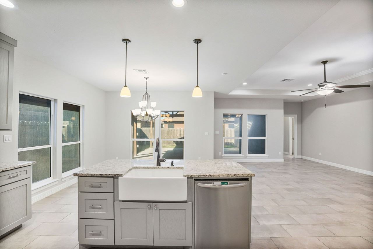 6706 Stuyvesant Ct #NA - Photo 7 of 23