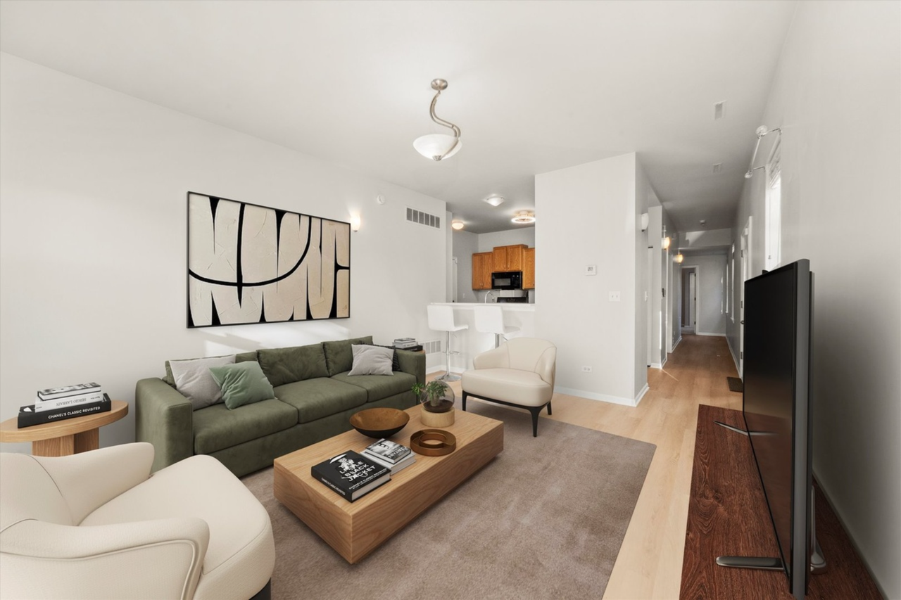 3771 S Lake Park Ave #3771 - Photo 3 of 20