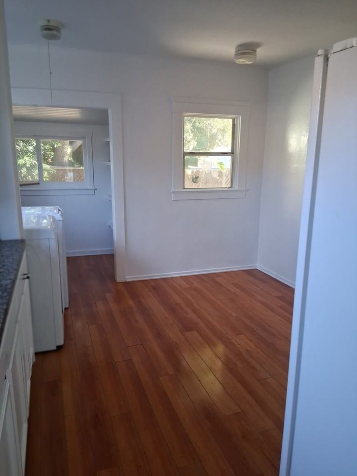 966 E Santa Paula St #NA - Photo 5 of 12