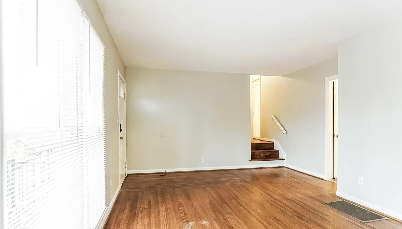 1032 Medina Dr #NA - Photo 3 of 14