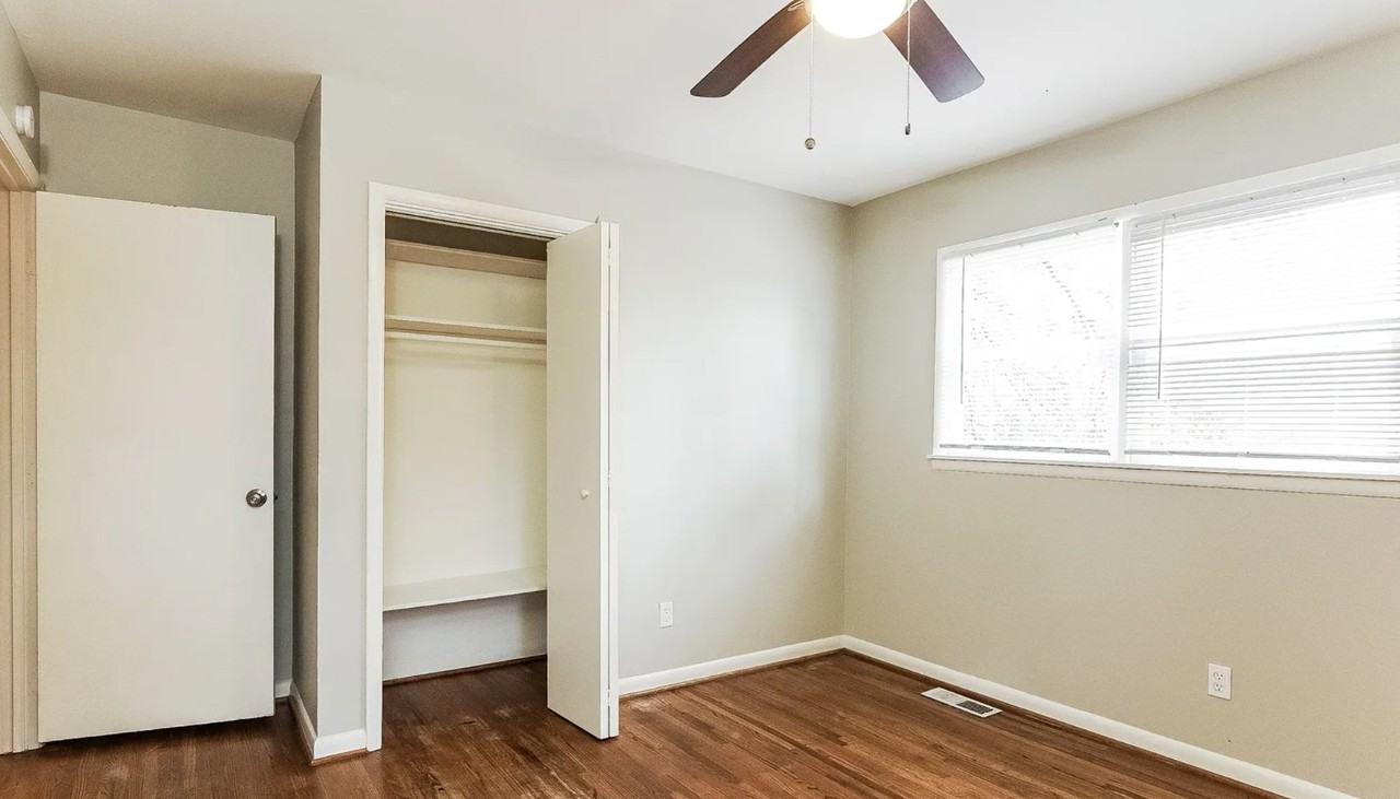 1032 Medina Dr #NA - Photo 7 of 14