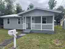 898 Se Saint Johns St #NA - Photo 1 of 1