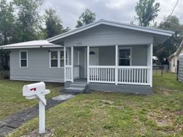 featured image of 898 Se Saint Johns St #NA