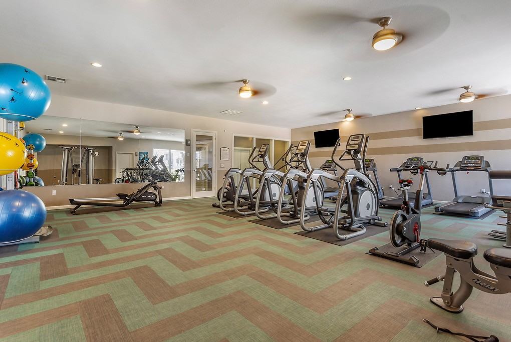 The Montclaire - Photo 5 of 44