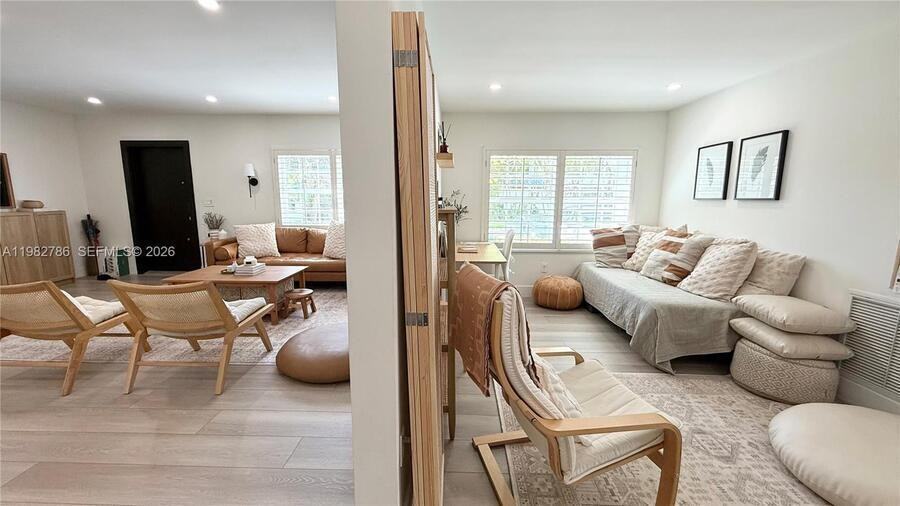 5785 Sw 54th Ter - Photo 5 of 24