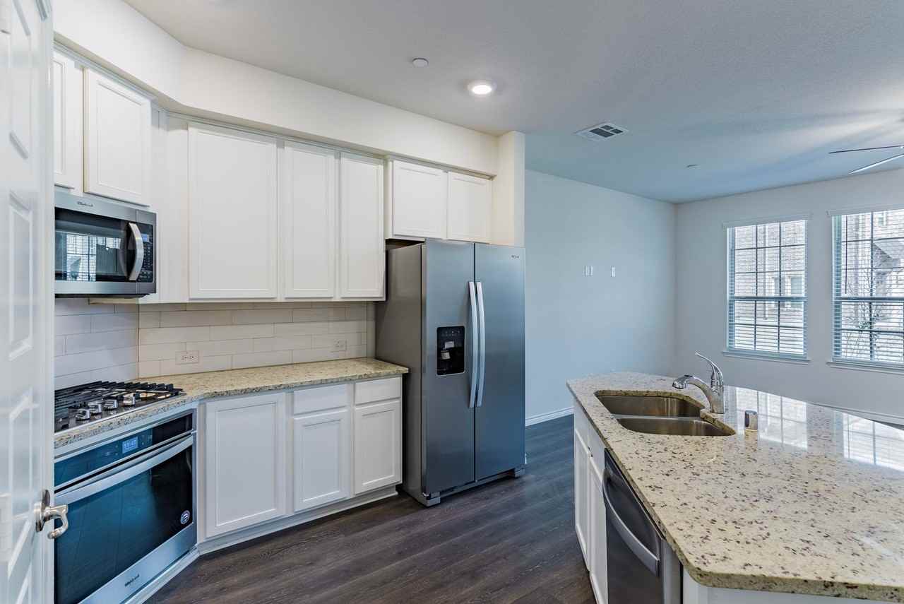 326 Shasta Dr - Photo 7 of 36