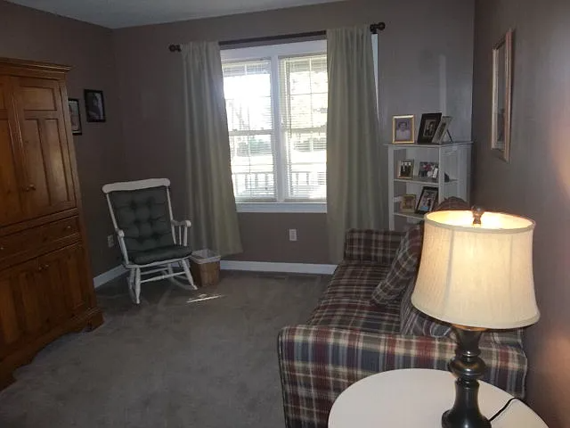 1728 Burnt Mill Rd - Photo 6 of 9