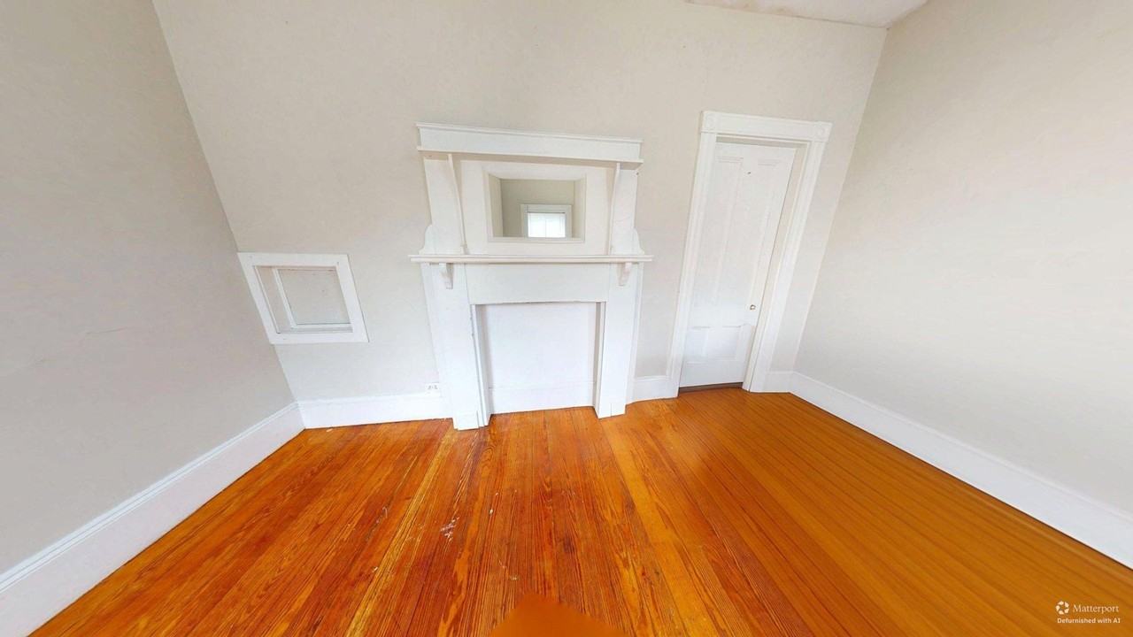 5 Durham Street, Unit 2 - Photo 4 of 13