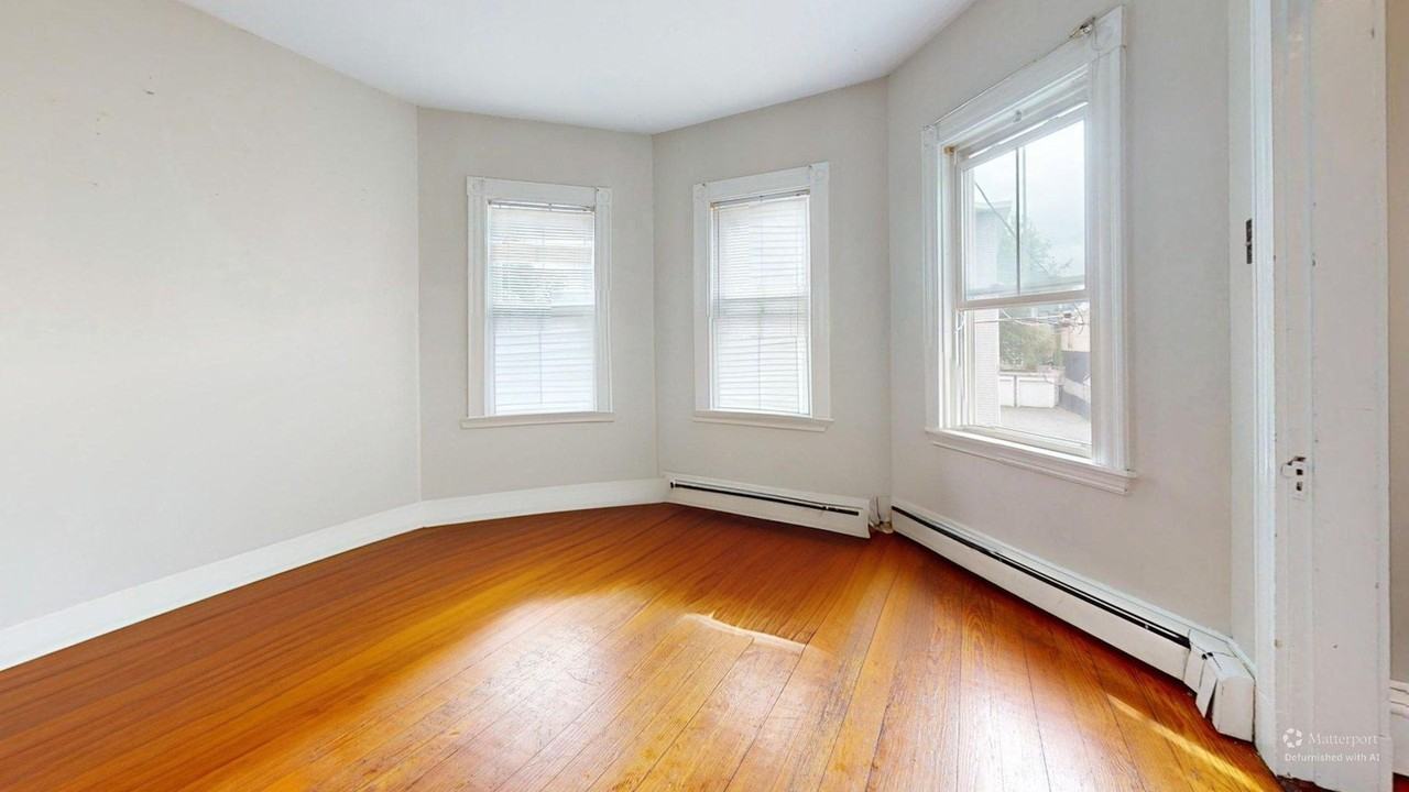 5 Durham Street, Unit 2 - Photo 5 of 13