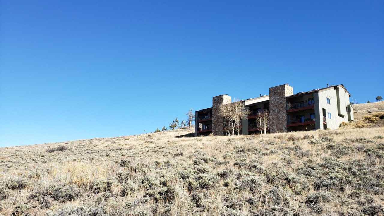 35 Arapahoe Cir #B2 - Photo 2 of 20