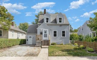 featured image of 6633 Van Buren Ave