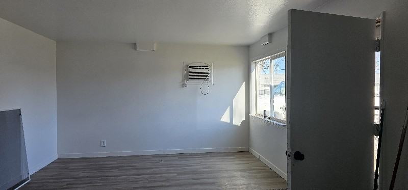 1318 Pershing Rd - Photo 6 of 15