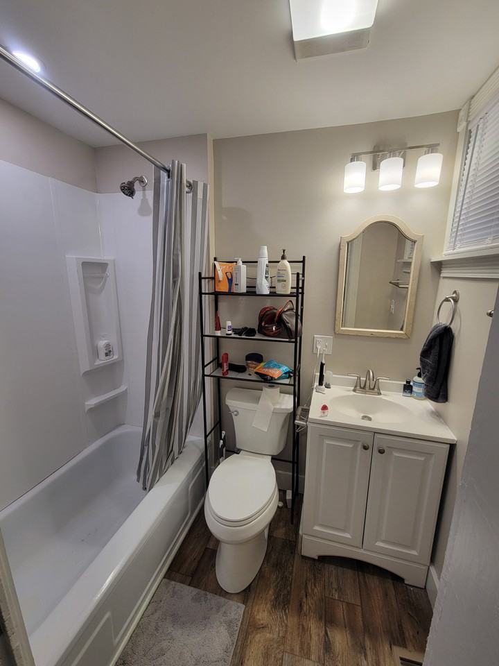 38 Grove St Ne #1 - Photo 6 of 15