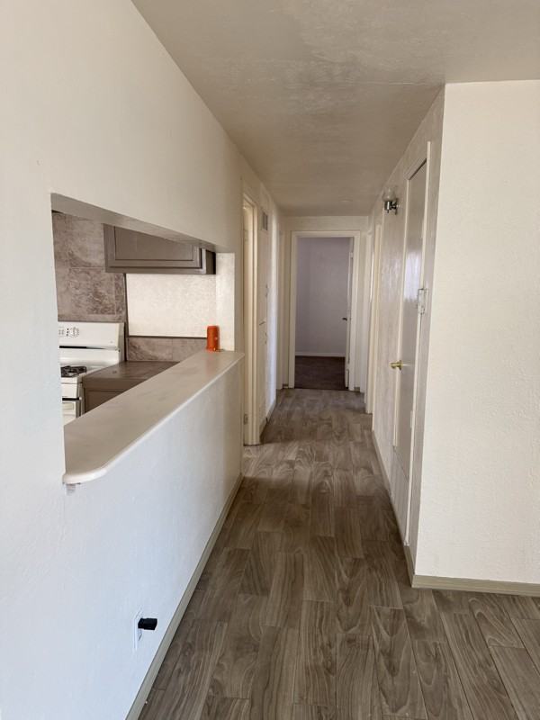 11104 Indian School Rd Ne - Photo 2 of 8