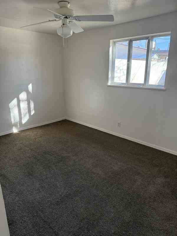 11104 Indian School Rd Ne - Photo 5 of 8