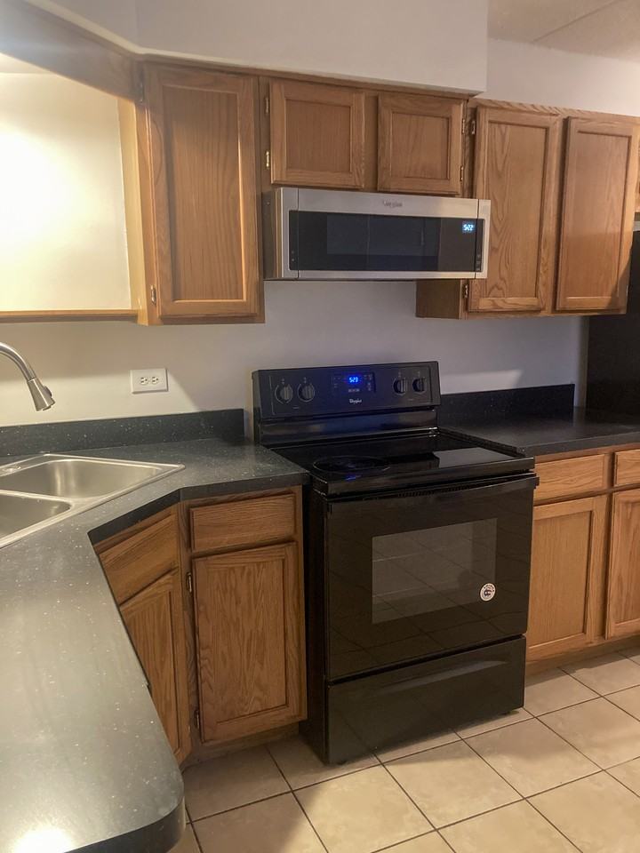 513 Timber Ridge Dr - Photo 2 of 8