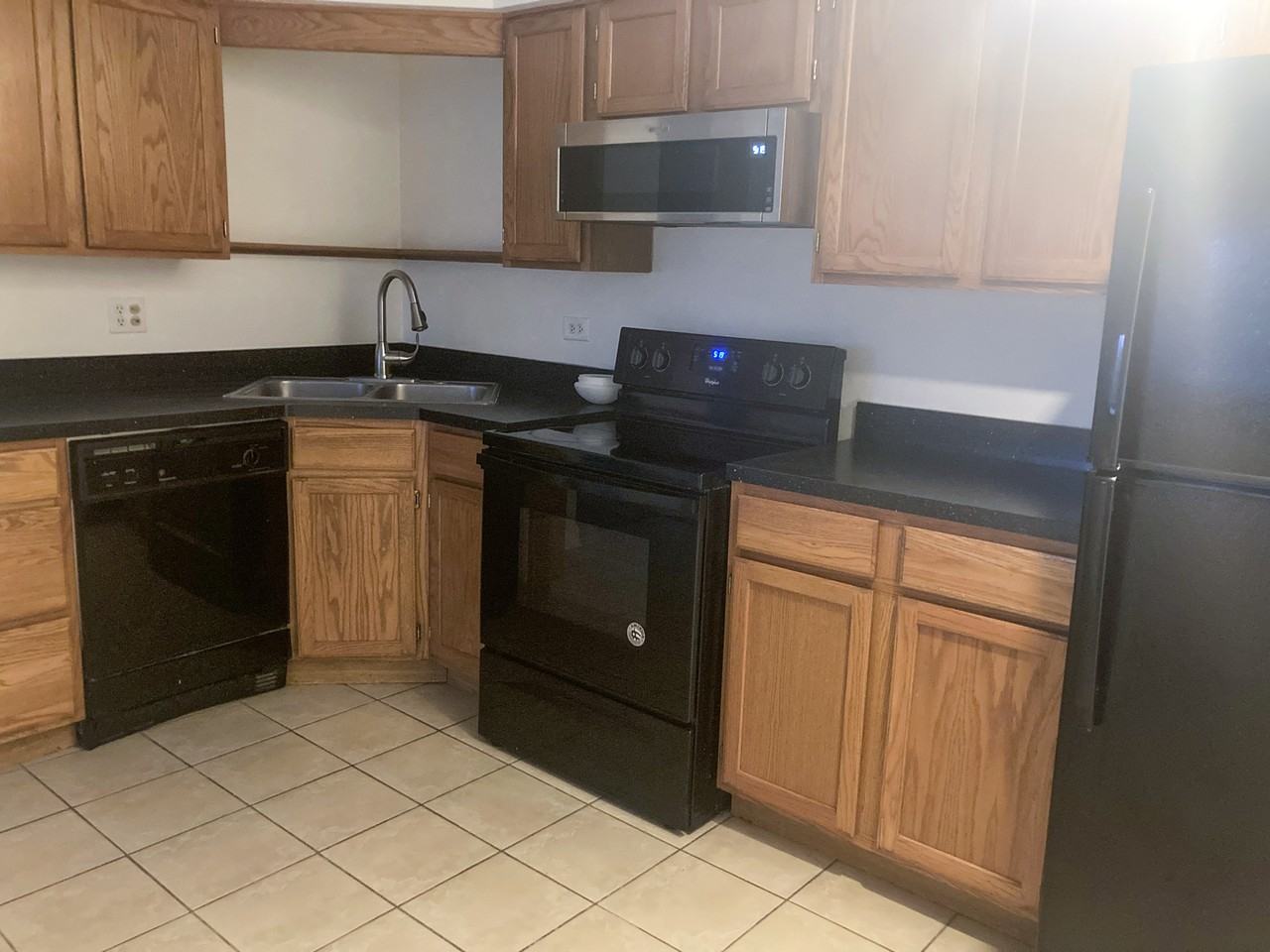 513 Timber Ridge Dr - Photo 3 of 8