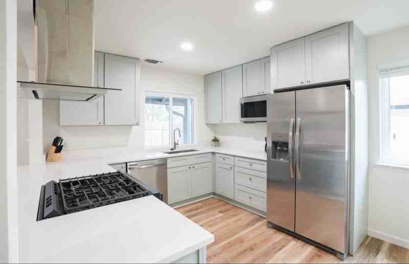 2607 Aldford Dr - Photo 5 of 20