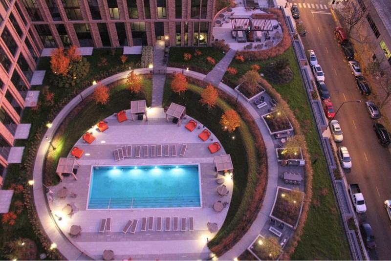 853 W Madison St - Photo 5 of 7