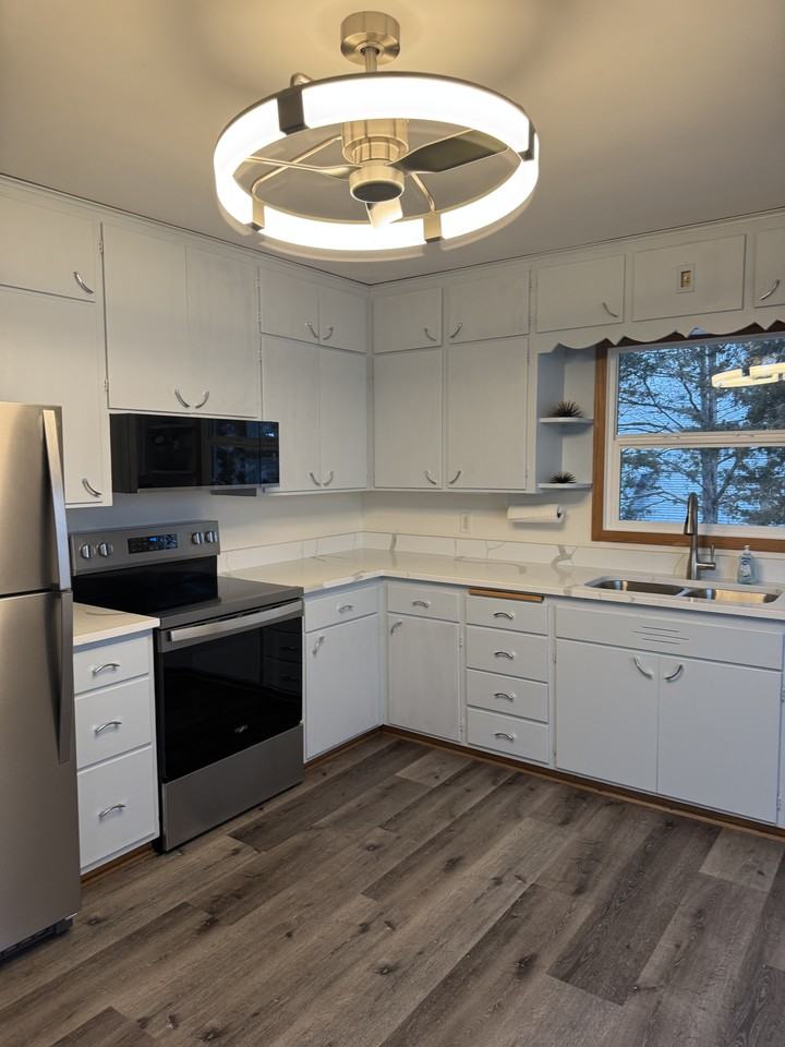 610 Linden St W - Photo 5 of 18