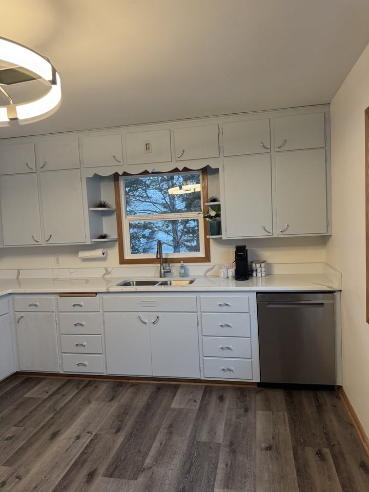 610 Linden St W - Photo 6 of 18