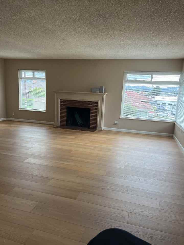 20465 Almeda St - Photo 3 of 12