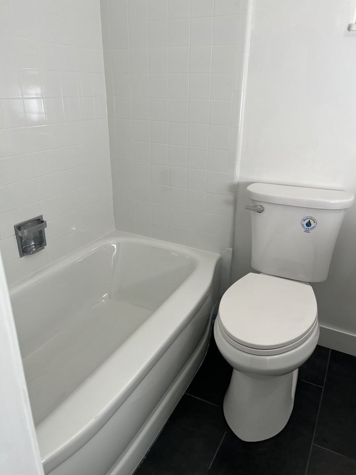 20465 Almeda St - Photo 6 of 12