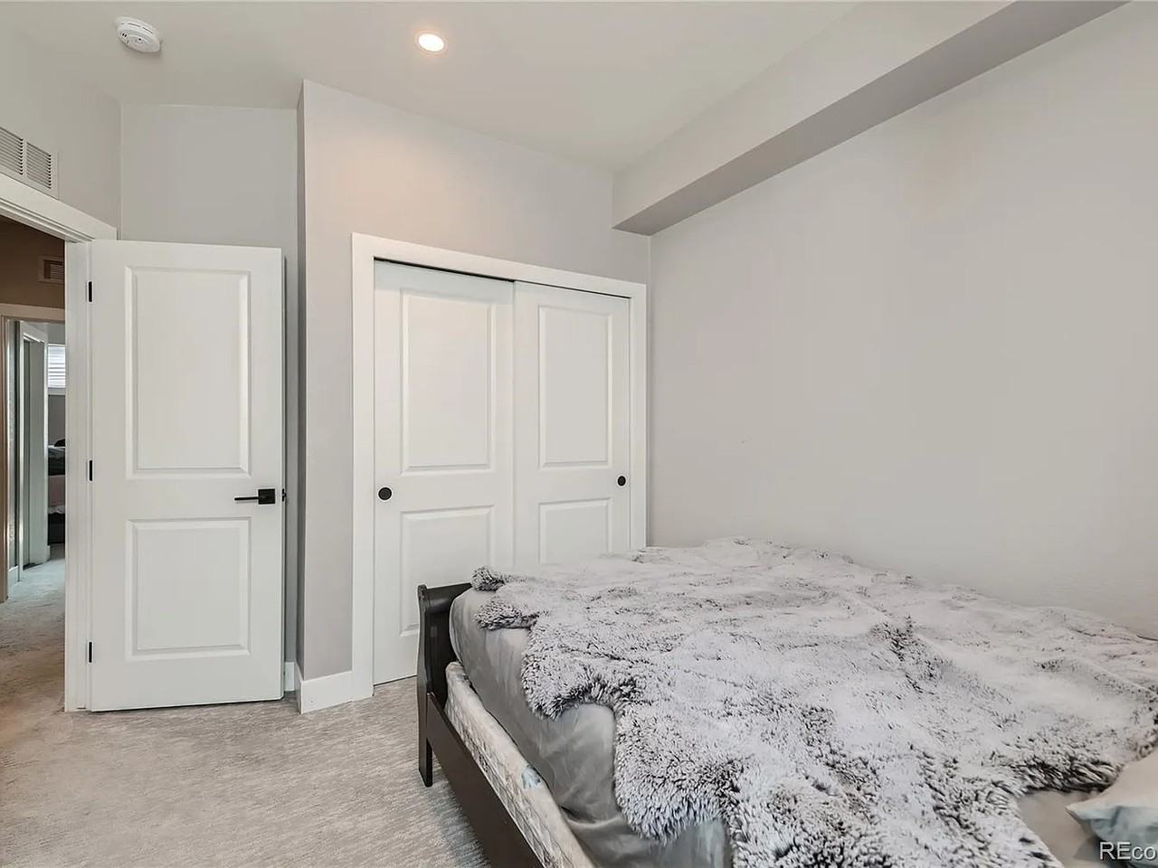 1284 Stuart St - Photo 5 of 12