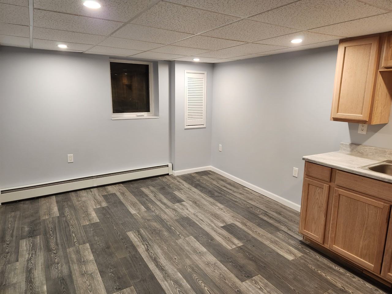 144 Oriole Rd #2 - Photo 4 of 11