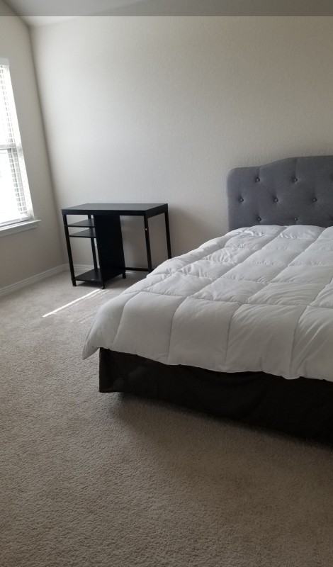 4413 Shady Hill Ln - Photo 2 of 8