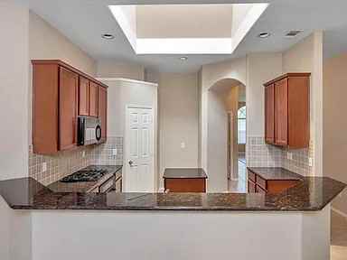 5212 Westheimer Rd - Photo 5 of 20