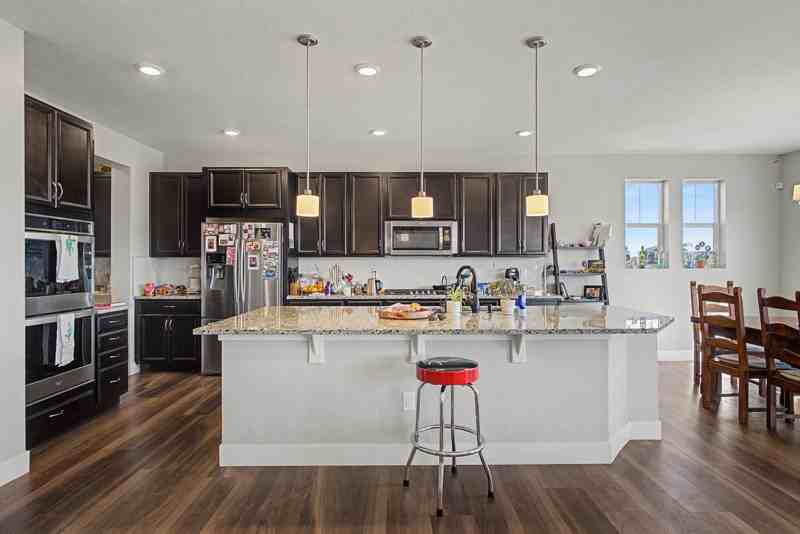 2102 Summerlin Ln - Photo 6 of 20