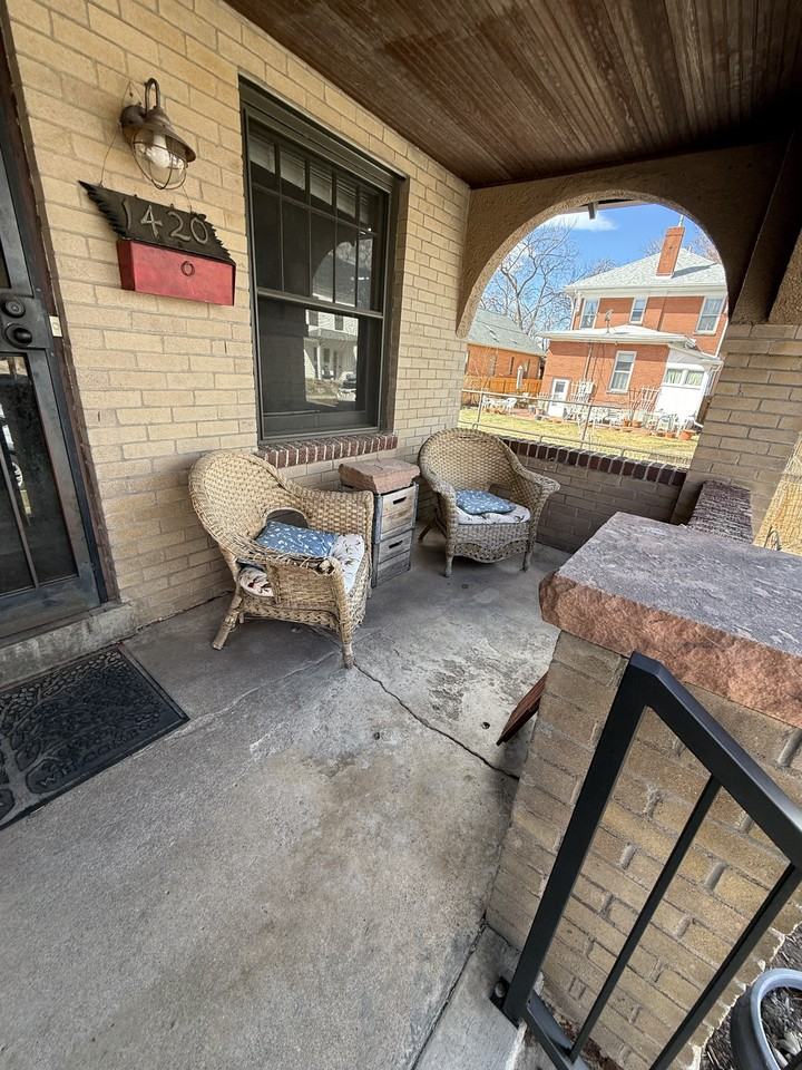 1420 E 5th Ave - Photo 4 of 20