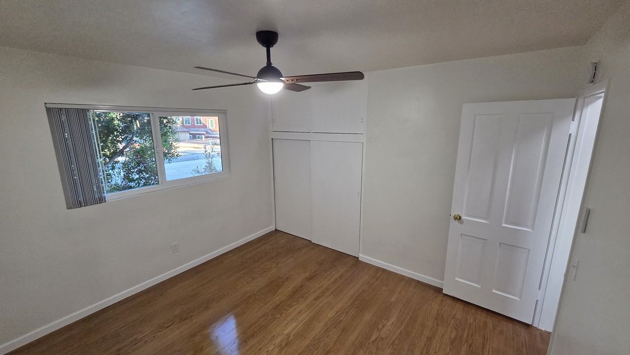 3768 FRONT STUnit 10 #10 - Photo 5 of 9