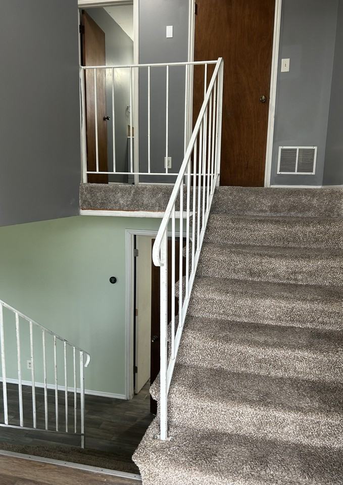 8326 S Carmen Ct #1 - Photo 4 of 12