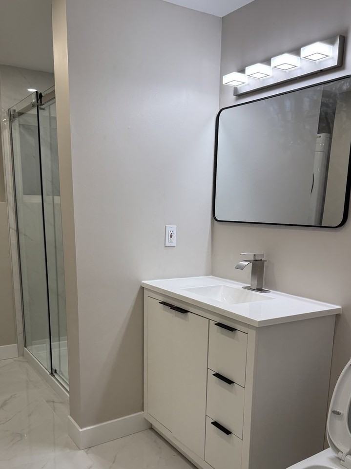 4810 Northlawn Dr - Photo 5 of 10