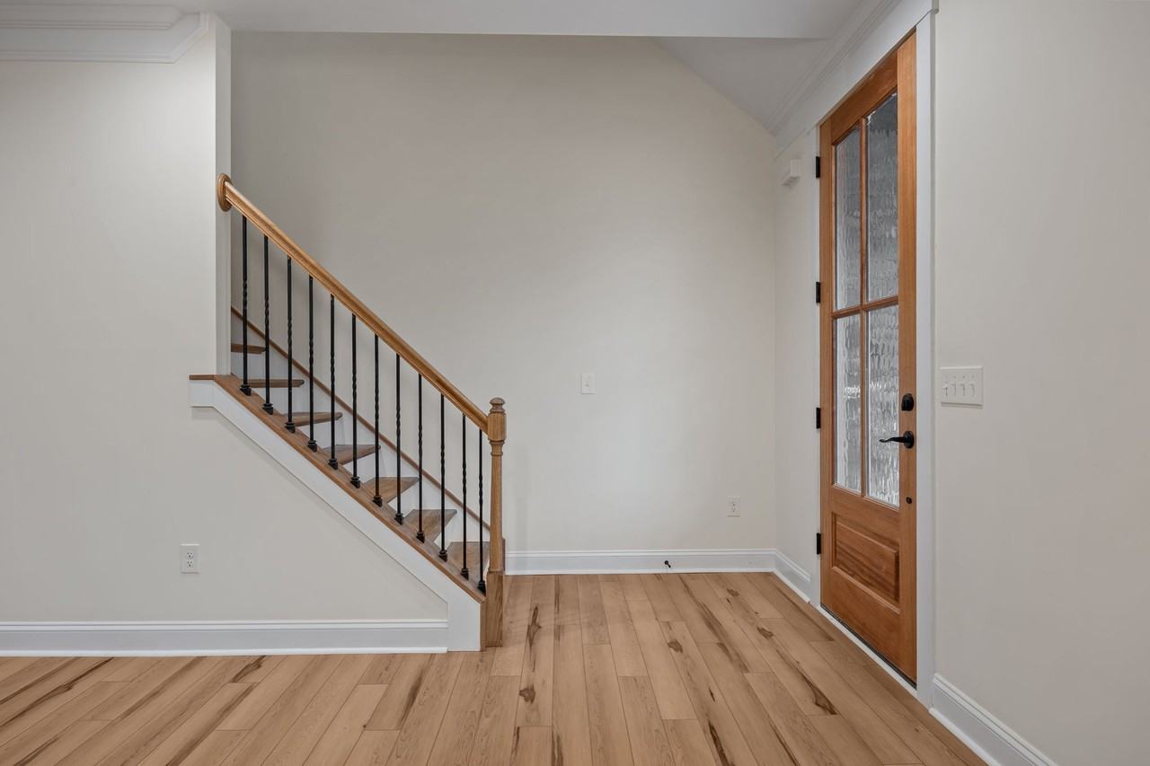 1010 Gibson Road - Photo 5 of 48