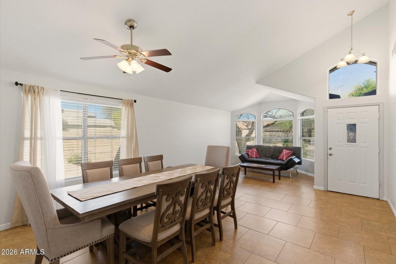 4501 E Melinda Ln - Photo 5 of 21