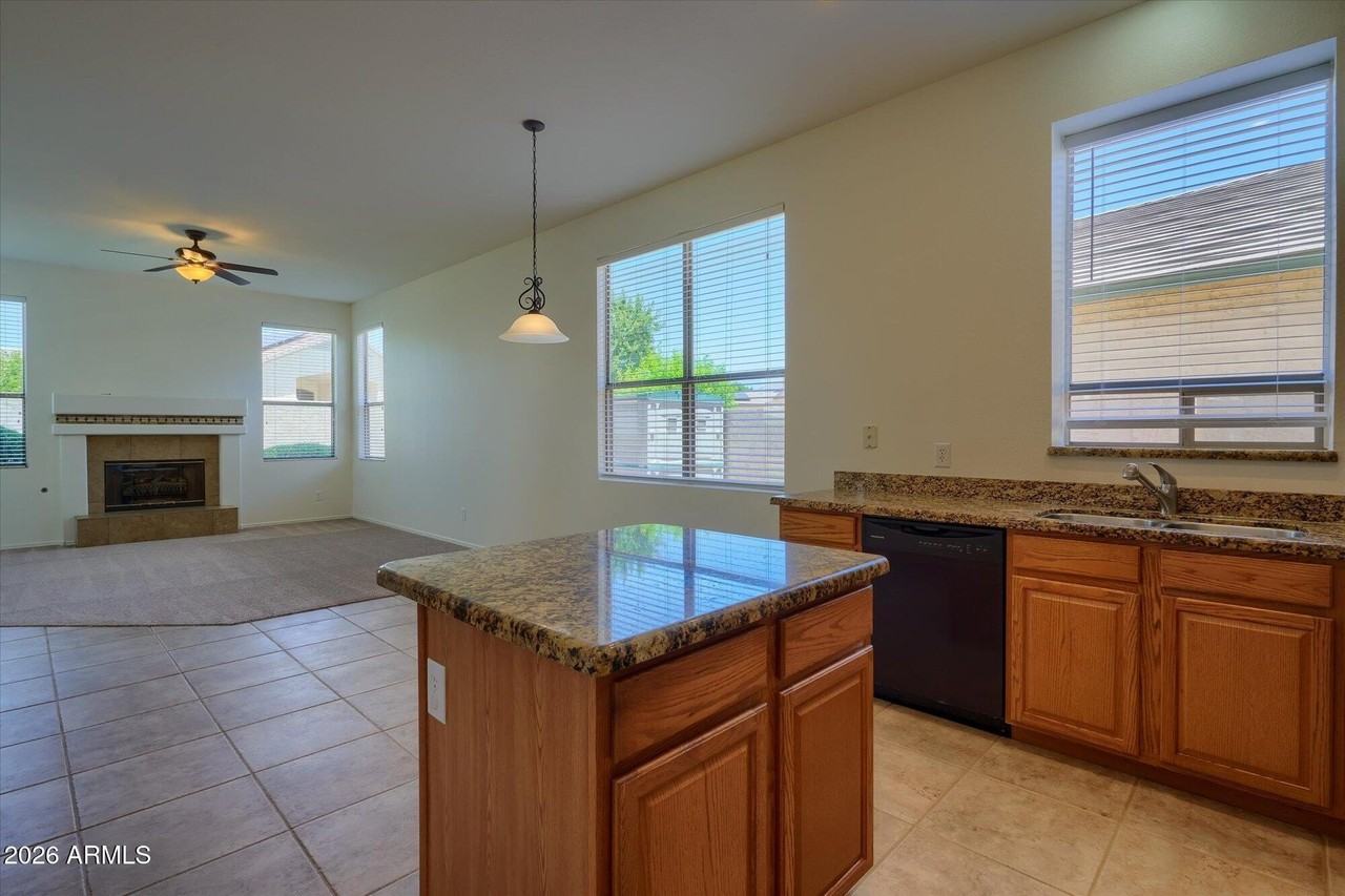 6586 W Oraibi Dr - Photo 4 of 22