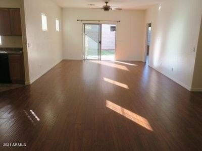 1074 S Fargo St - Photo 4 of 9