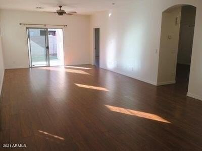 1074 S Fargo St - Photo 5 of 9