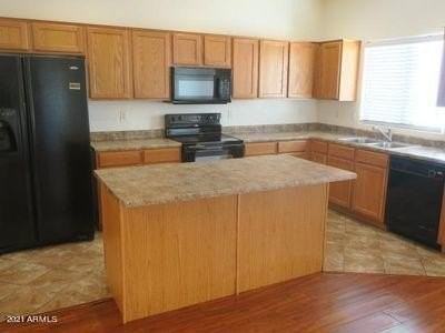 1074 S Fargo St - Photo 7 of 9