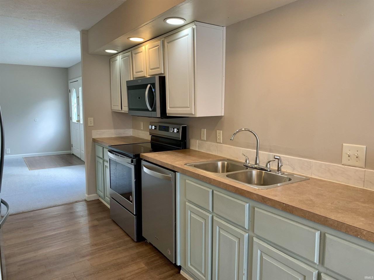 4212 W Curry Ct - Photo 2 of 22