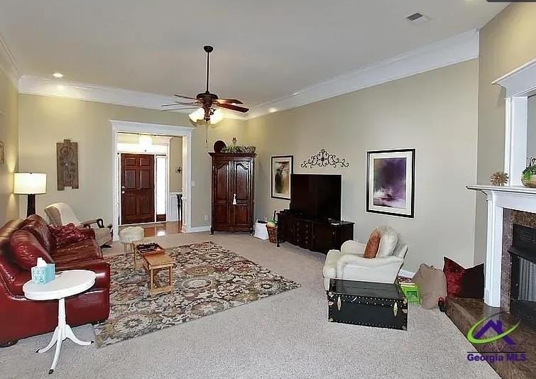 139 Addington Dr - Photo 2 of 7