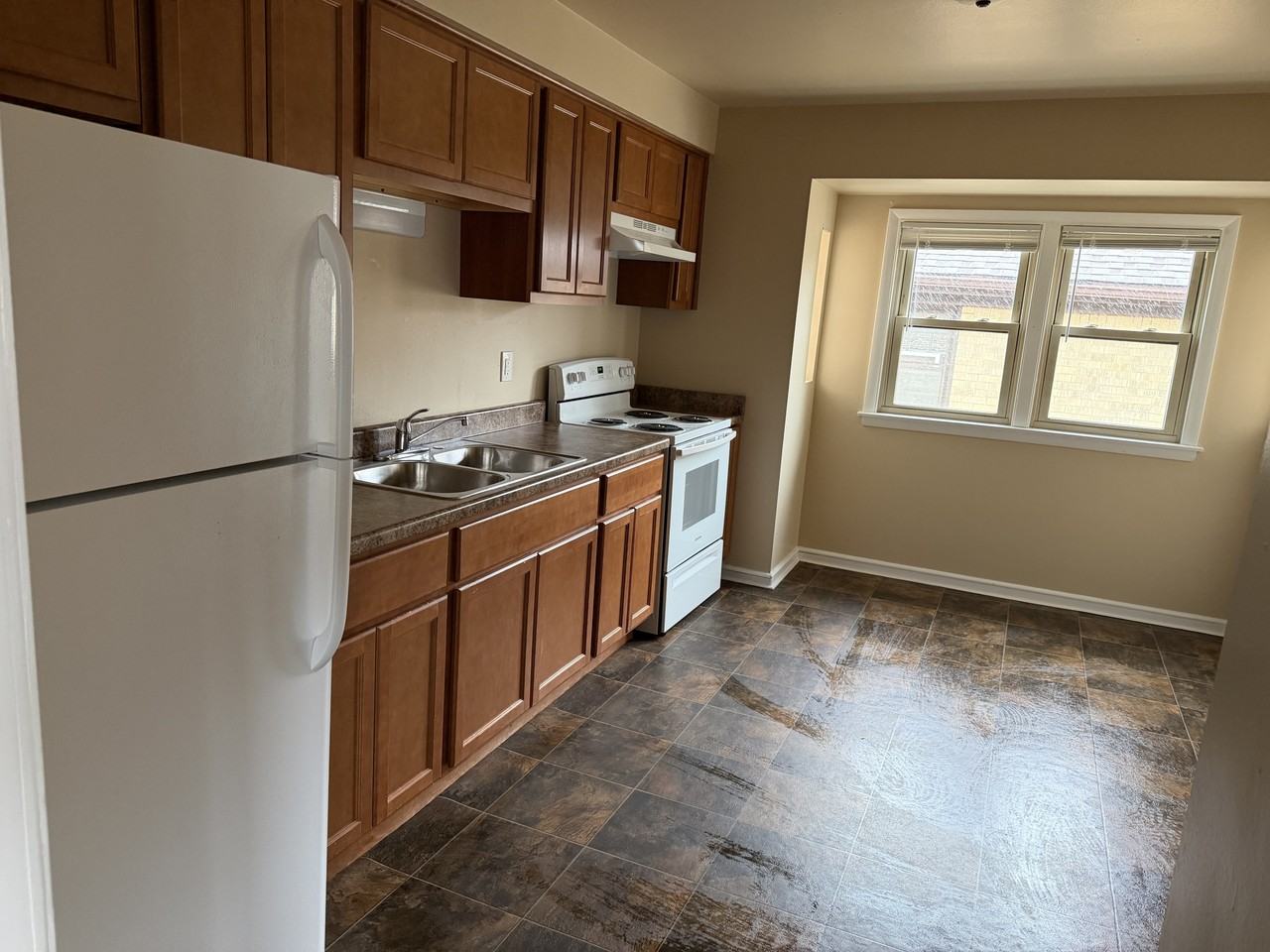 1612 West Congress Street - Photo 2 of 11