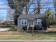 215 Eastside Dr - Photo 1 of 1