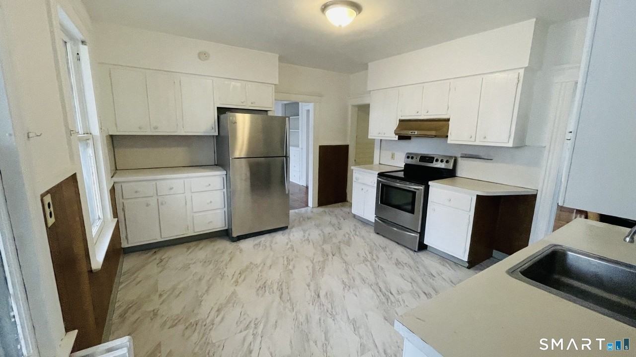 58 E Pearl St - Photo 4 of 22