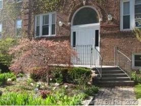 70 Strawberry Hill Ave Apt 1-2d - Photo 1 of 1