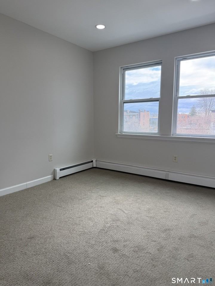 162164 Martin St - Photo 7 of 7