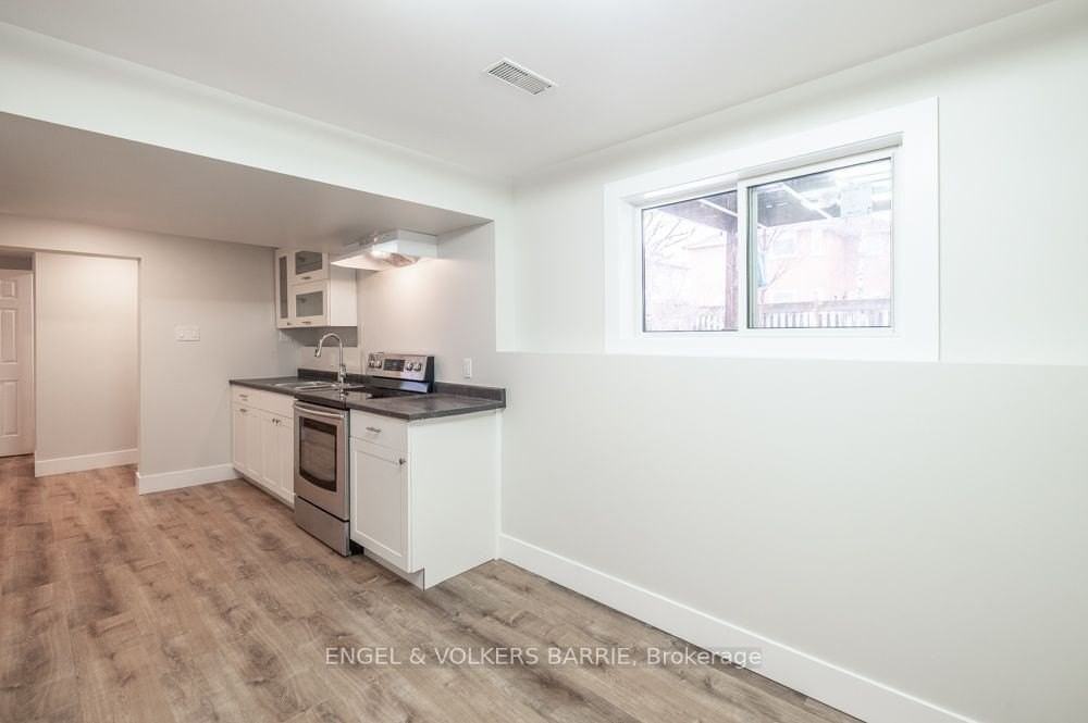 31 Finlay Rd - Photo 6 of 9